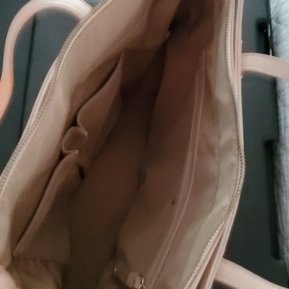 Purse - Picture 2 of 3